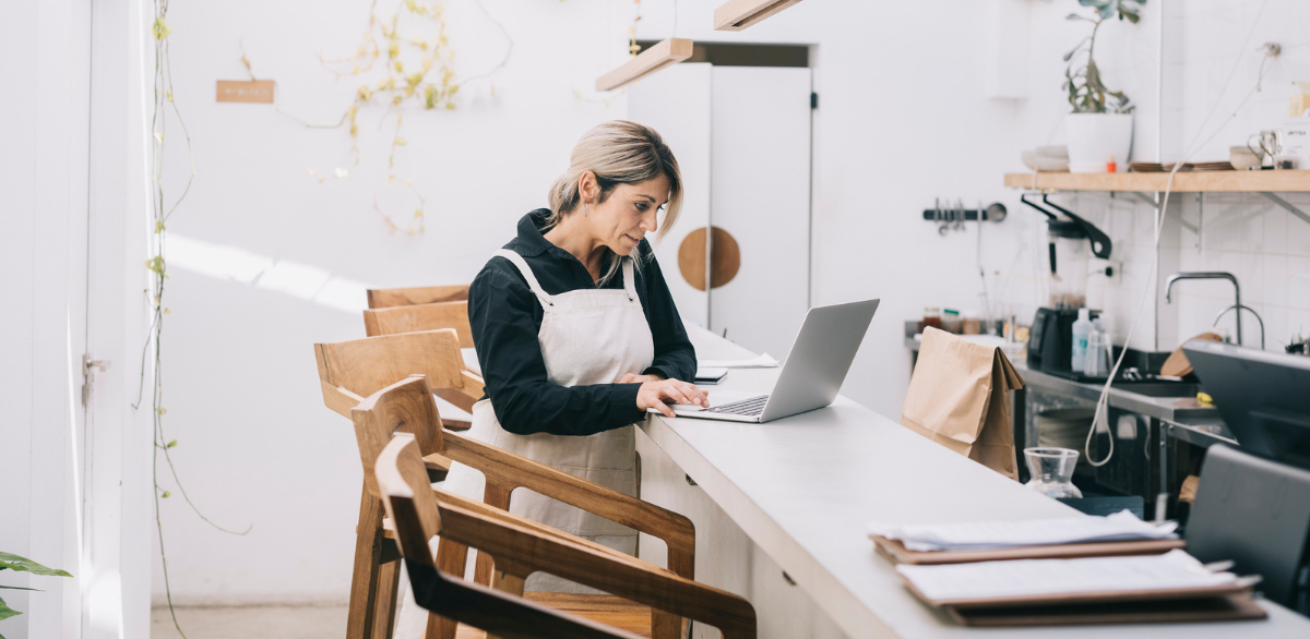 a restaurant owner building her restaurant business plan